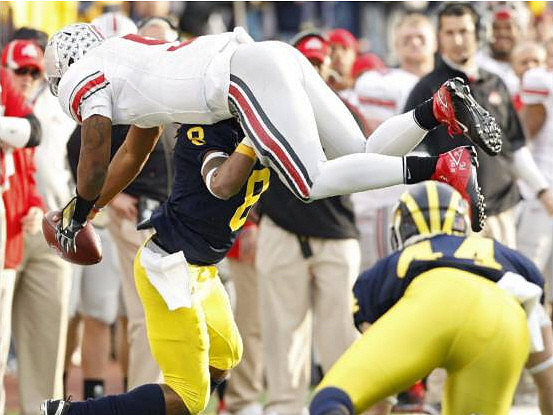 J.T. Floyd (8) and Desmond Morgan (44)