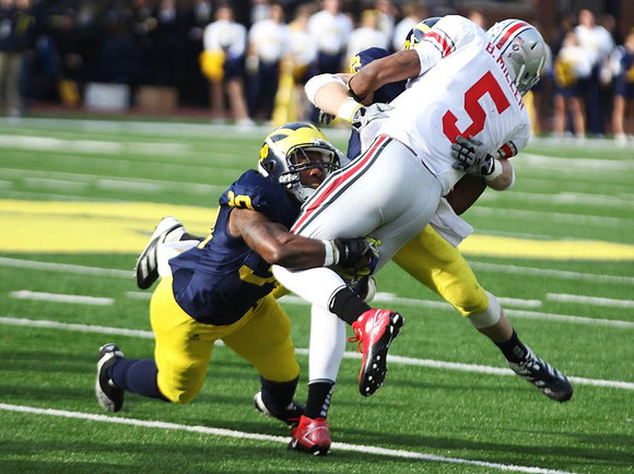 Thomas Gordon (30) and Jordan Kovacs (32)