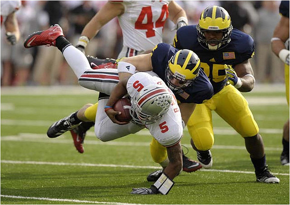 Jordan Kovacs (32) and Kenny Demens (25)