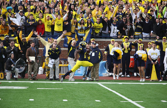 Denard Robinson (16)