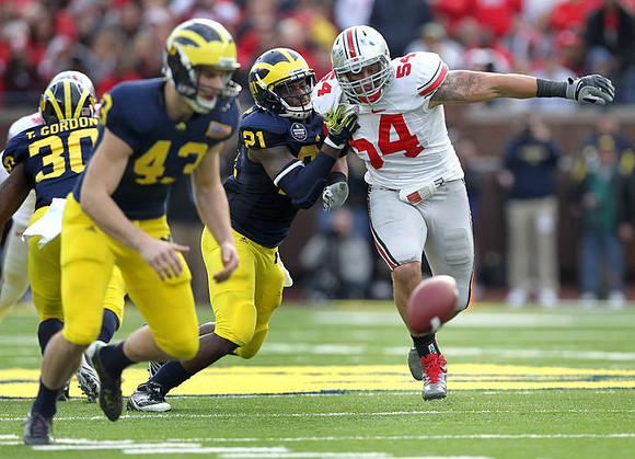 Thomas Gordon (30), Will Hagerup (43), and Junior Hemingway (21)