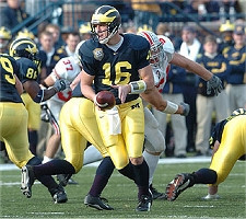 John Navarre (16) and Tim Massaquoi (88)