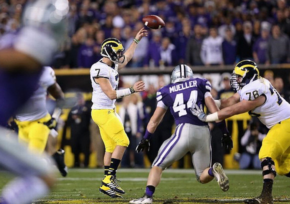 Shane Morris (7) and Erik Magnuson (78)