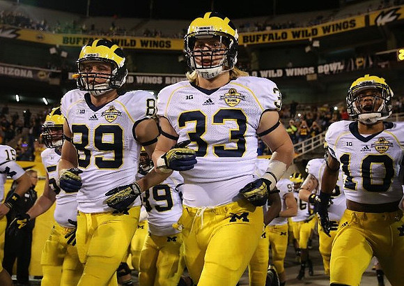 Jonathan Keizer (89), Wyatt Shallman (33), and Da'Mario Jones (10)