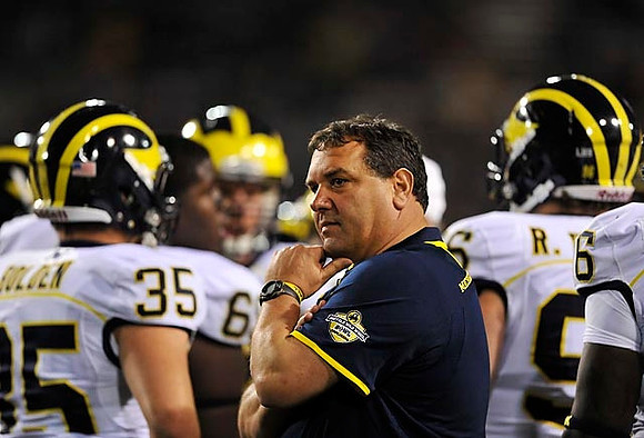 Joe Bolden (35), Brady Hoke, Willie Henry (69), and Ryan Glasgow (96)