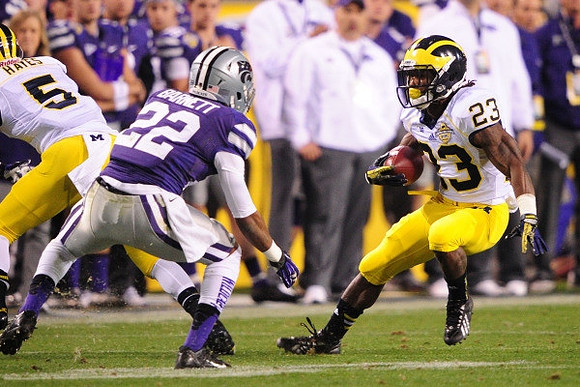 Justice Hayes (5) and Dennis Norfleet (23)