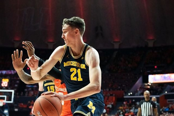 Franz Wagner (21) and Jon Teske (15)