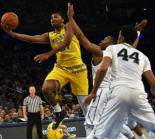 Zak Irvin (21)