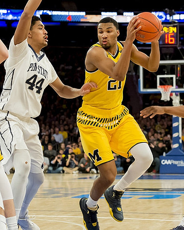 Zak Irvin (21)