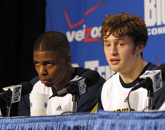 DeShawn Sims (34) and Zack Novak (0)