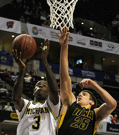 Manny Harris (3)