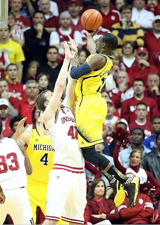 Tim Hardaway Jr. (10) and Mitch McGary (4)