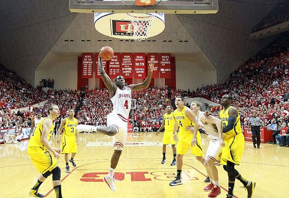 Nik Stauskas (11), Trey Burke (3), Glenn Robinson III (1), Mitch McGary (4), and Tim Hardaway Jr. (10)
