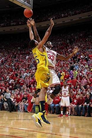 Jon Horford (15)
