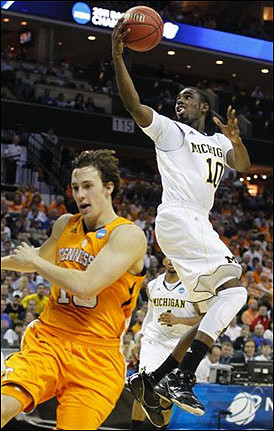 Darius Morris (4) and Tim Hardaway Jr. (10)