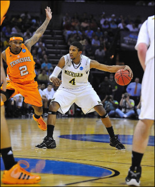 Darius Morris (4)