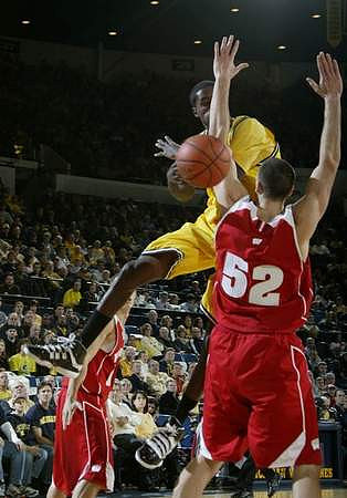 Manny Harris (3)