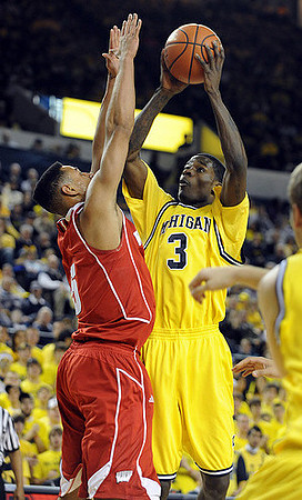 Manny Harris (3)