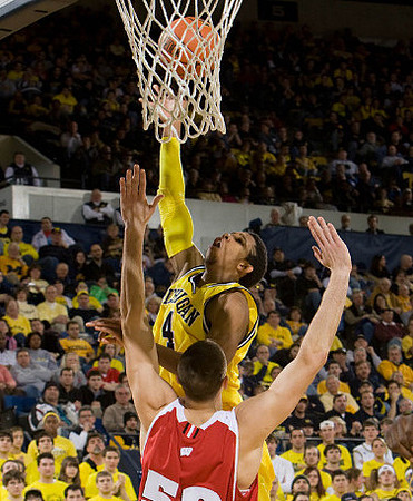 Darius Morris (4)