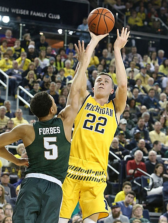 Duncan Robinson (22)