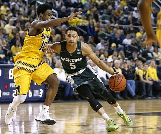 Derrick Walton Jr. (10)