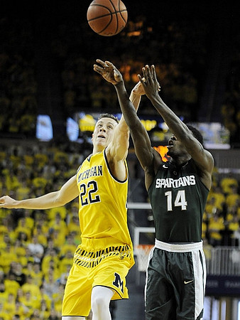 Duncan Robinson (22)