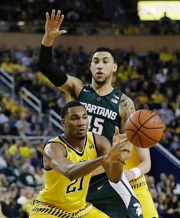 Zak Irvin (21)
