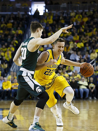 Duncan Robinson (22)