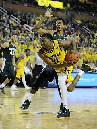 Zak Irvin (21)