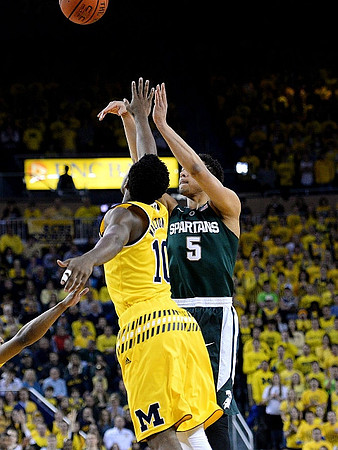 Derrick Walton Jr. (10)