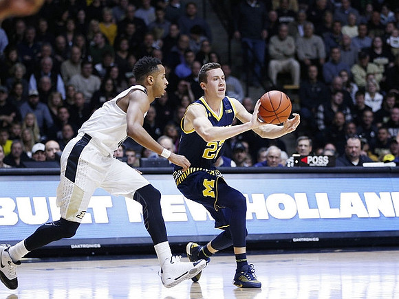 Duncan Robinson (22)