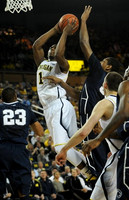 Glenn Robinson III (1) and Nik Stauskas (11)