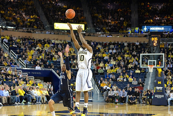 Derrick Walton Jr. (10)