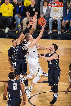 Nik Stauskas (11)