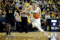 Nik Stauskas (11)