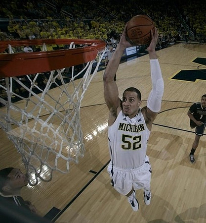Jordan Morgan (52)