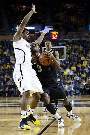 Derrick Walton Jr. (10)