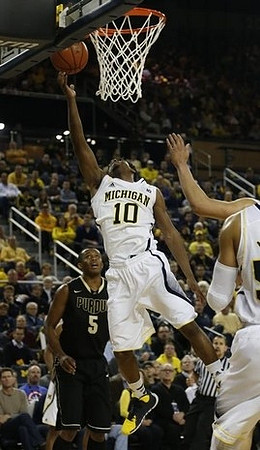 Derrick Walton Jr. (10)