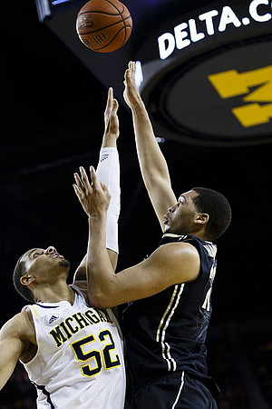 Jordan Morgan (52)