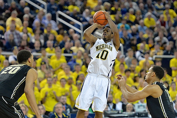 Derrick Walton Jr. (10)