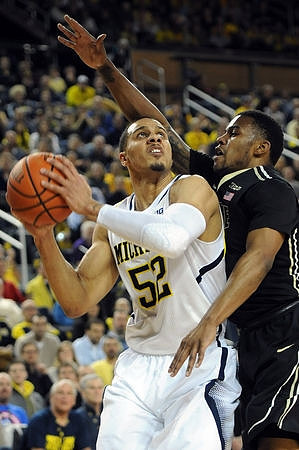 Jordan Morgan (52)