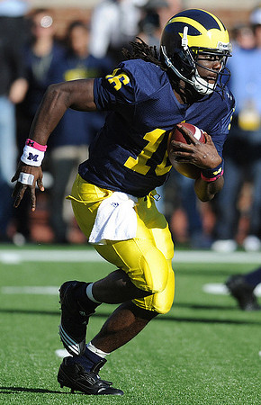 Denard Robinson (16)
