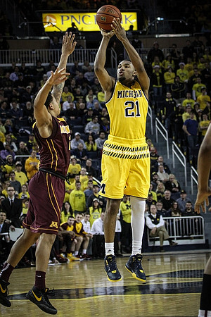 Zak Irvin (21)
