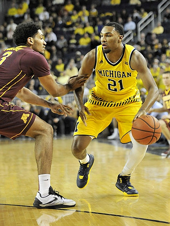 Zak Irvin (21)