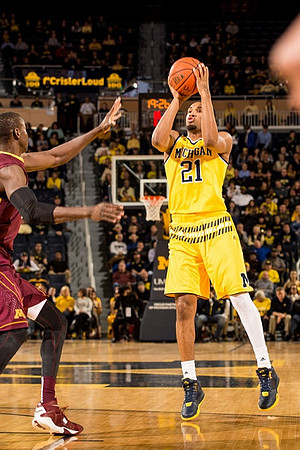 Zak Irvin (21)
