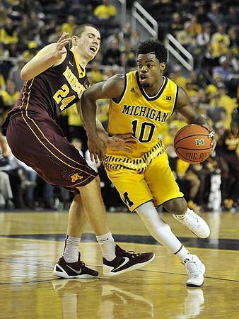Derrick Walton Jr. (10)