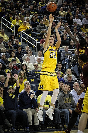 Duncan Robinson (22)