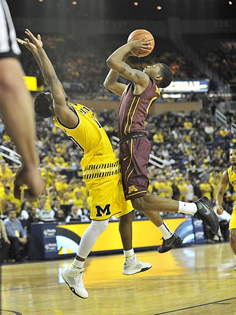 Derrick Walton Jr. (10)