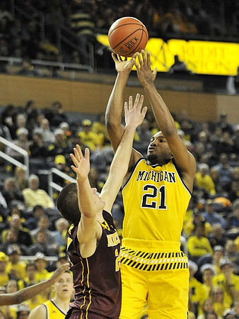 Zak Irvin (21)