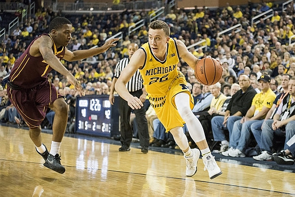 Duncan Robinson (22)